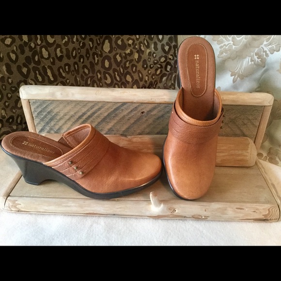 naturalizer mules clogs